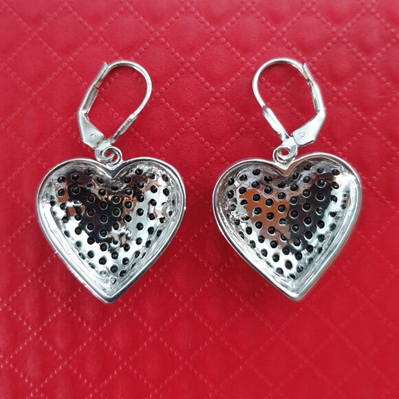 🖤 Bold & Beautiful Black Spinel 925 Sterling Silver Heart Earrings! 🖤 - Picture 11 of 12